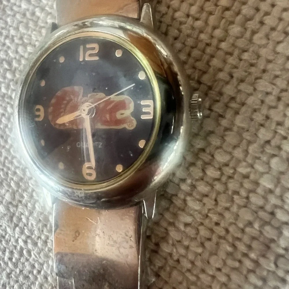 2003 Coca-Cola‎ Coke Memorabilia Watch Red Gold Stainless Retro Pop Culture Y2K